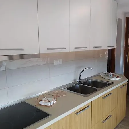 Vasilis House * Kallirakhi